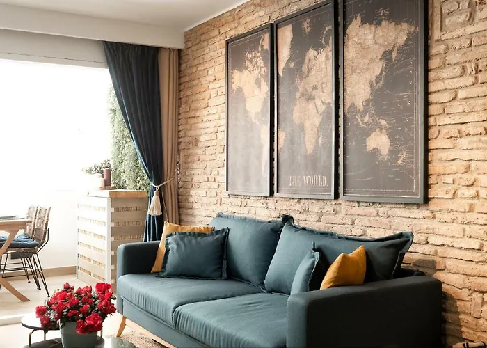 First Line Апартаменти