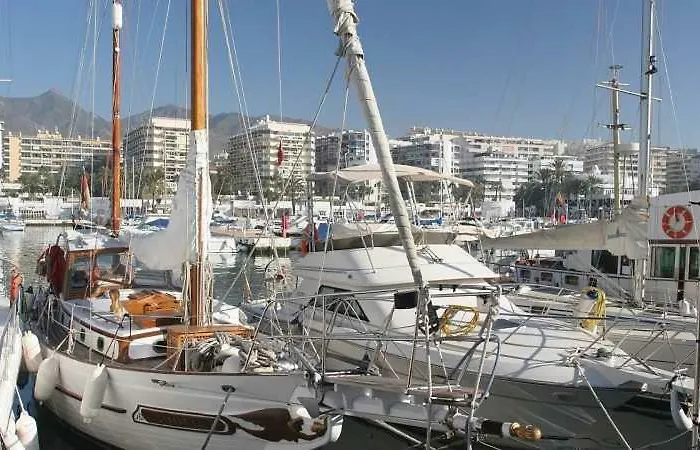 Апартаменти First Line