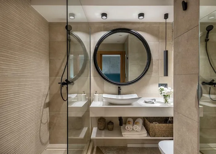 Апартаменти First Line Марбелья