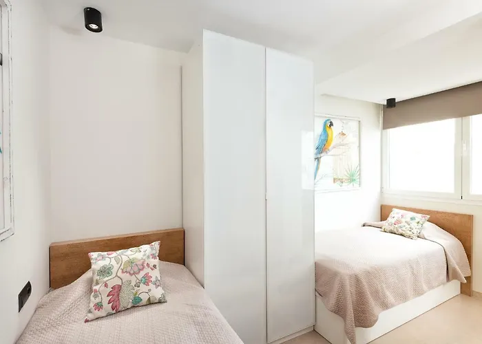 First Line マルベーリャ